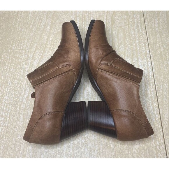 BareTraps Women's Rylie Size 9.5 Brown Slip On 2.5" Block Heel Ankle Booties - Picture 6 of 8